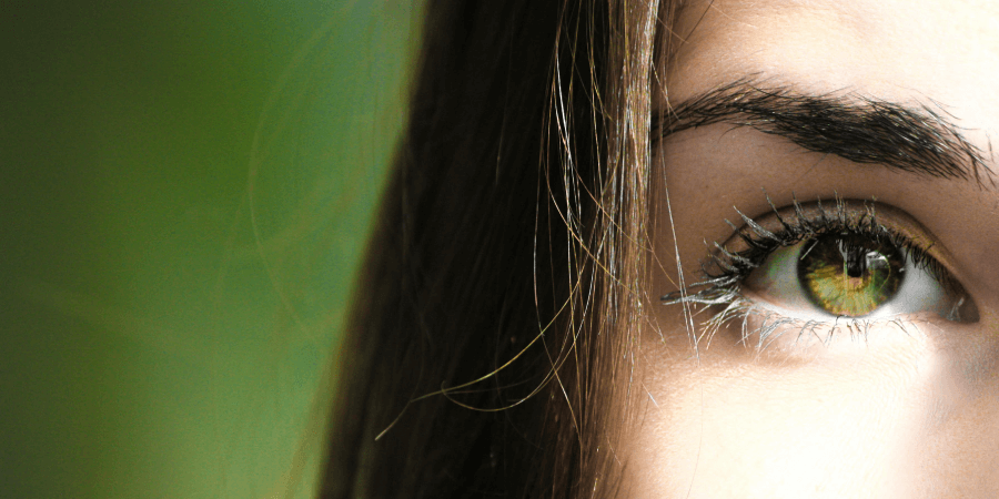 Woman doing emdr